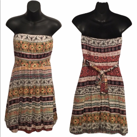 American Rag Dresses & Skirts - Strapless Patterned Dress
